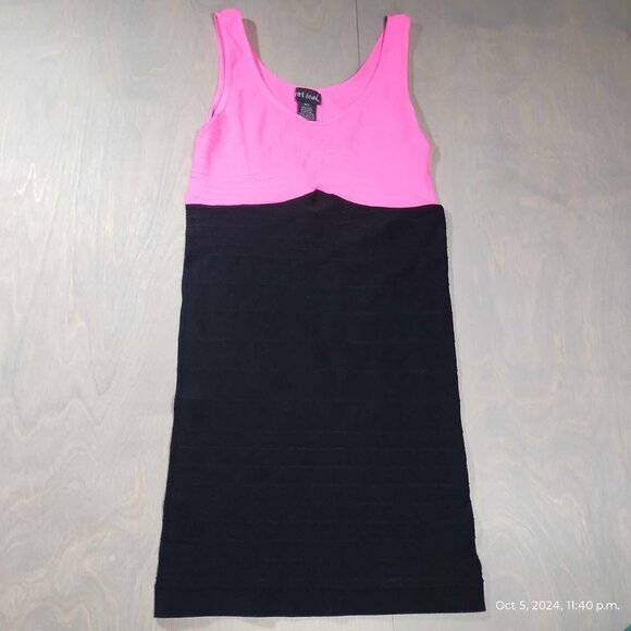 Wet Seal Iconic Body Con dress Y2K Medium/Large, stretchy black and pink halter - Picture 8 of 10